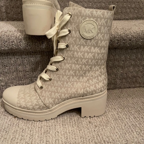 Michael Kors Signature print combat boots - Picture 2 of 4